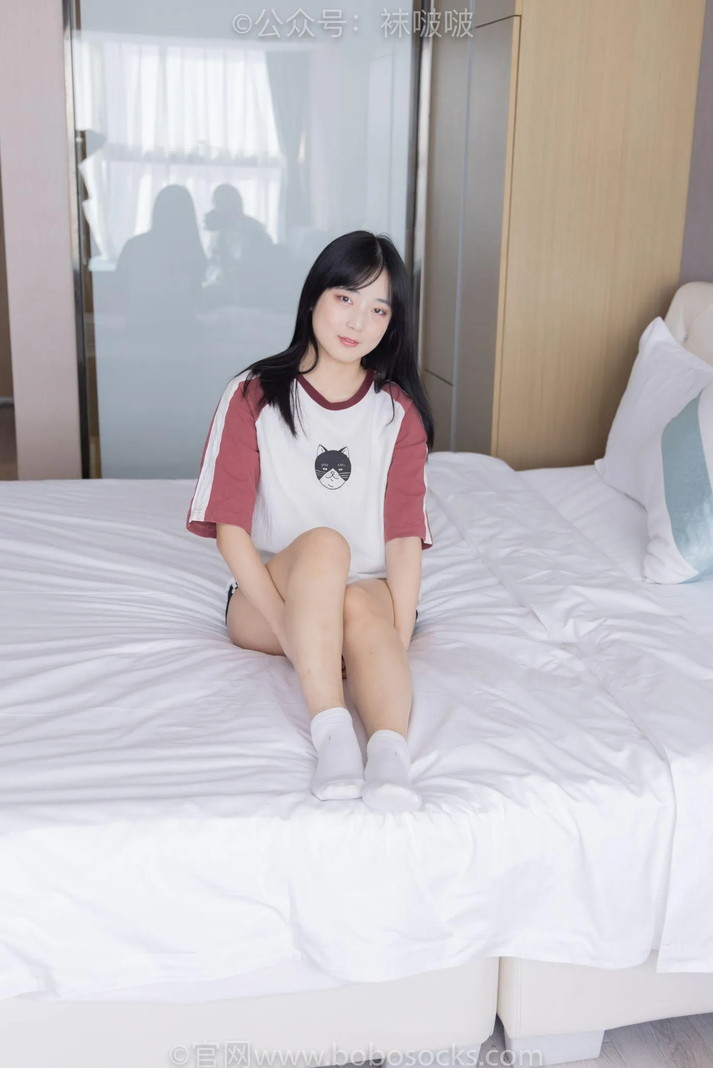 [BoBoSocks袜啵啵]NO.036 菠萝-帆布鞋、白棉袜、裸足 [138P]插图3